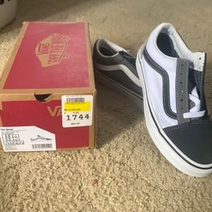 Size 4 Vans perfect condition